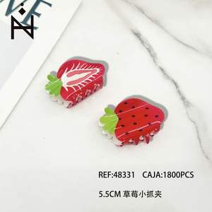 Mini pinces à cheveux fraise et carotte 5,5 cm pour enfants - Product Image 1