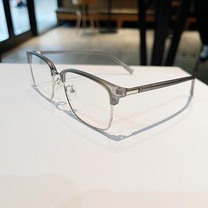 Gafas de Hombre Qianai con Media Montura S2-2206, Tamaño Mediano, Lentes de PC con Protección Anti Luz Azul, Diseño Cuadrilateral - Product Image 2