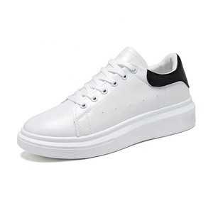 Chaussures habillées décontractées <span class=keywords><strong>de</strong></span> <span class=keywords><strong>luxe</strong></span> pour hommes 2023, style Oxford tendance, amorti diamant pour le basketball, le football, la randonnée, stock d'été - Product Image 2