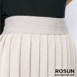 Custom Luxury Mateliic Casual <strong>Woollen</strong> Knitted Pleated <strong>Skirt</strong> Made From Soft Woolen Fabric - Product Image 6