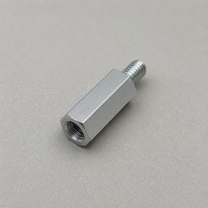 Entretoises en aluminium sur mesure OEM, fabriquées selon des dessins, usinées CNC, pour l'assemblage d'électronique PCB et les composants de quincaillerie - Product Image 4