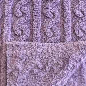 Áo khoác lông cừu pha polyester tái chế chống xù, mềm mại, ấm áp cho mùa đông, thích hợp làm áo choàng ngủ - Product Image 2