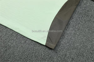 Großhandel 2025 Winter Herren Kinder Fußball Trainingsanzug Set Weiß mit Allen Logos 100% Polyester - Product Image 4