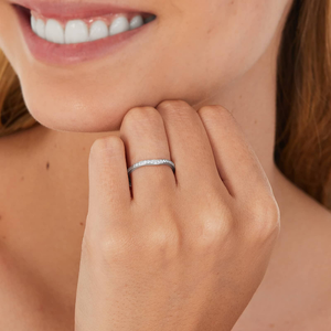 Anillo de Boda Curvo de Plata 925 con Diamante Moissanita de Lujo para Mujer, Joyería Fina, Regalo - Product Image 3