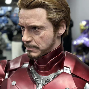 Buste de Tony Stark <span class=keywords><strong>Arc</strong></span> Reactor Lumineux en Fibre de Verre Chromée Métallique avec Éclairage LED – Pièce d'Exception pour Cinéma Maison Avengers - Product Image 5