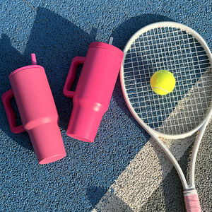 <span class=keywords><strong>Venta</strong></span> caliente regalo termo taza precio de <span class=keywords><strong>compra</strong></span> a granel acero inoxidable 304 aislamiento impresión personalizada tapa de paja 40oz vaso con mango lateral - Product Image 4