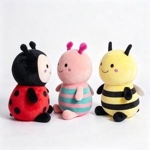 Juego de 3 peluches de insectos personalizados, paquete de peluches de mariquita, abeja y oruga, trío de peluches de insectos de jardín - Product Image 2