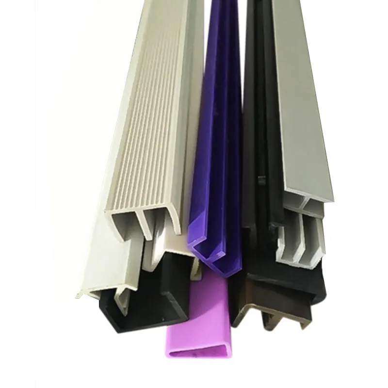 Sản phẩm chất lượng hàng đầu PVC hồ sơ PVC hồ sơ nhựa ép đùn hồ sơ thanh đồ nội thất nhà bếp thanh PVC chamfer