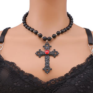 Collar con colgante de cruz y cuentas, gargantilla gótica de aleación de zinc negra, joyería para fiesta - Product Image 1