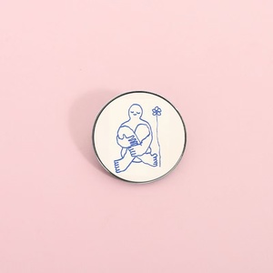 Spilla Decorativa Estetica con Figura Solitaria in Stile Schizzo Umano a Linea Blu Semplice, in Lega di Zinco con Finitura UV - Product Image 2
