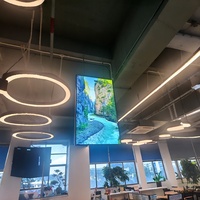 Layar LCD Gantung Dalam Ruangan 32/43/55 Inci, Kecerahan Tinggi 500 2500nits, Tampilan Digital Iklan Jendela, Signage Layar Sentuh Resistif