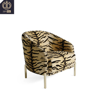Ensemble de canapé en tissu de luxe imprimé léopard noir et blanc pour salon Mobilier personnalisé pour appartement ou villa