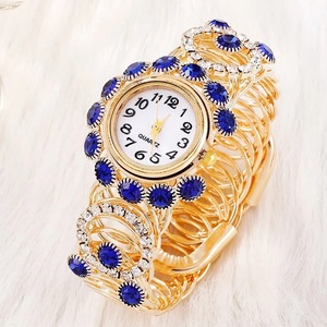 Fashion <strong>Women's</strong> <strong>Watch</strong> Jewelry Gift <strong>Set</strong> Casual Rhinestone Diamond Ring Necklace Earrings Bracelet Quartz <strong>Watch</strong> <strong>Set</strong> for <strong>Women</strong> - Product Image 2