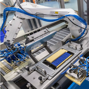 หุ่นยนต์อุตสาหกรรม KUKA <span class=keywords><strong>KR7</strong></span> R900-3 แบบ 6 แกน รับน้ำหนักได้ 7 กก. ระยะเอื้อม 900 มม. ความแม่นยำสูง สำหรับงานประกอบ - Product Image 4