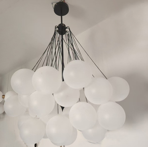 <span class=keywords><strong>Lampadario</strong></span> Moderno Personalizzato <span class=keywords><strong>con</strong></span> 37 <span class=keywords><strong>Sfere</strong></span> di Vetro, Grande Dimensione, in Ferro Dorato o Nero (D715-37) - Product Image 3