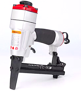 TY80622L Tang Panjang (<span class=keywords><strong>2</strong></span> In.) Pistol Paku Jahit Pelapis Sempurna untuk Ahli Pelapis Profesional atau Penggemar DIY, Paku Mahkota 3/8 inci - Product Image 2