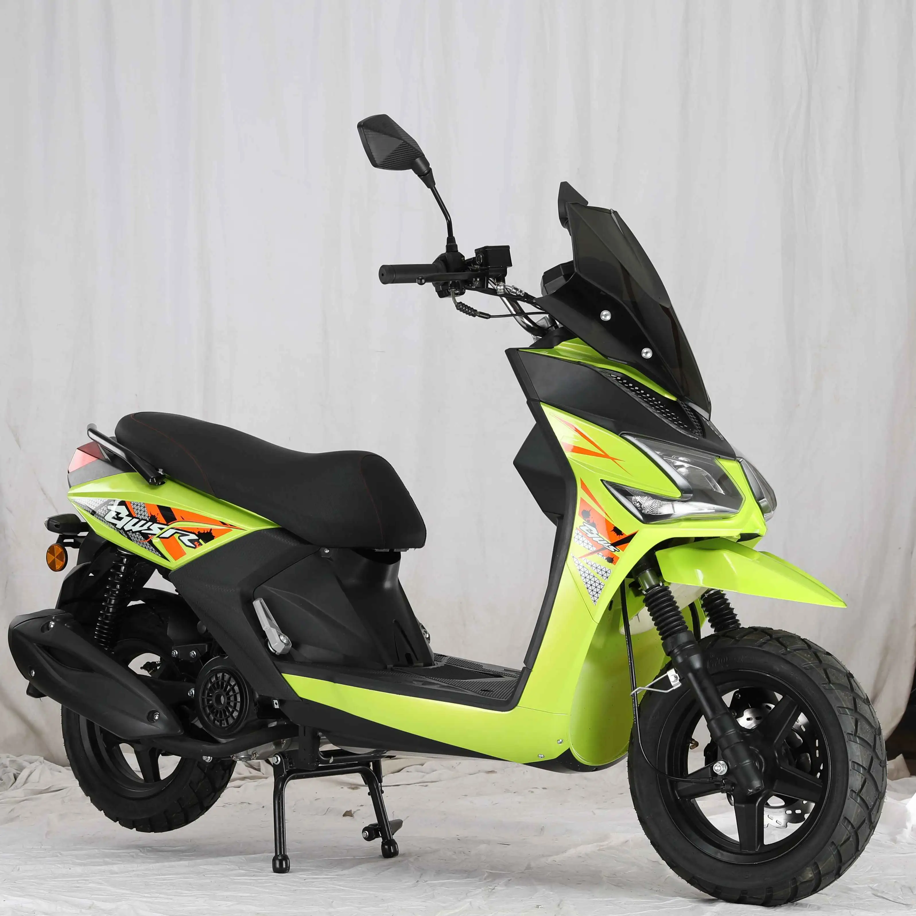 大排気量、大出力、良いスタイルOEM ODMスクーター電動バイクトライクガススクーターツール車のスクーターガソリン