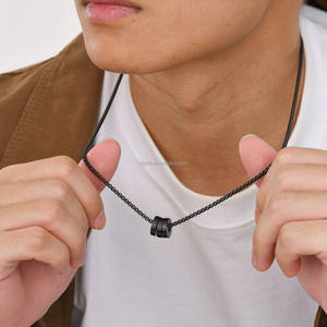 Collana con ciondolo con perline da uomo incisa su misura in acciaio inossidabile padre papà marito gioielli rondella collana con nomi di famiglia - Product Image 3