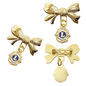 15 yıl fabrika özelleştirilmiş 3D galvanik yaka <span class=keywords><strong>Pin</strong></span> <span class=keywords><strong>Metal</strong></span> aslan kulübü rozeti yay el yapımı döküm tekniği özel zanaat hediye - Product Image 1