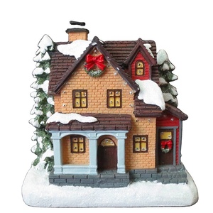 Stile europeo Micro paesaggio resina musica luminosa piccola casa decorazione della casa Desktop natale vestire ornamenti - Product Image 3