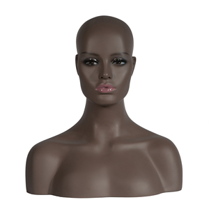 Testa di Manichino Realistica Femminile Sorridente Afroamericana con Spalle in Fibra di Vetro per Esposizione <span class=keywords><strong>Parrucche</strong></span>, Trucco e Acconciature per Ragazze - Vendita all'Ingrosso - Product Image 3