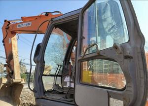 HITACHI รถขุดมือสองเครื่องจักร ZX200-1ตีนตะขาบไฮดรอลิก20ตัน - Product Image 6