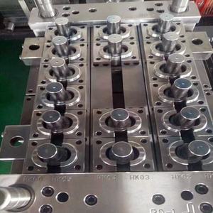 Molde de Cierre <span class=keywords><strong>Bericap</strong></span> de Alta Velocidad de 38 mm y 48 mm con Tres Roscas de Arranque - Product Image 6