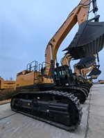 Excavatrice hydraulique XE800D : Manipulation optimisée pour l'excavation de minerai et la remise en forme de stockpiles volumineux