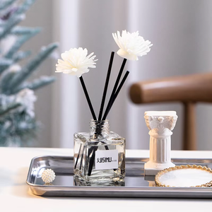 Diffusore di Fragranza Floreale Liquido Ecologico Non Tossico Senza Fiamma in Contenitore di Vetro con Bastoncini per Casa e Ufficio - Product Image 5