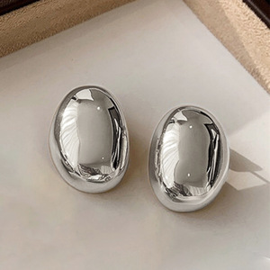 Orecchini a Perno Geometrici Ovali per Donne, Accessorio Semplice e alla Moda per Uso Quotidiano, Outfit Casual e Regalo - Product Image 5