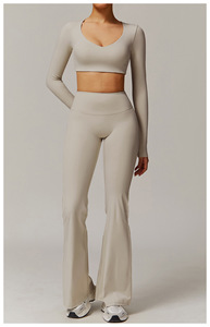 Ensemble de yoga 2 pièces pour femmes-tenue de fitness-<span class=keywords><strong>col</strong></span> en <span class=keywords><strong>V</strong></span> court haut à manches longues et pantalon évasé Bootcut pour la course de yoga - Product Image 2