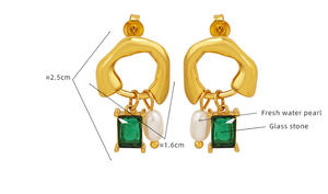 Boucles d'oreilles à clous de mode rétro européenne et américaine, élégantes, avec pendentif en cristal vert, perle d'eau douce, design géométrique unique, tendance dorée - Product Image 6