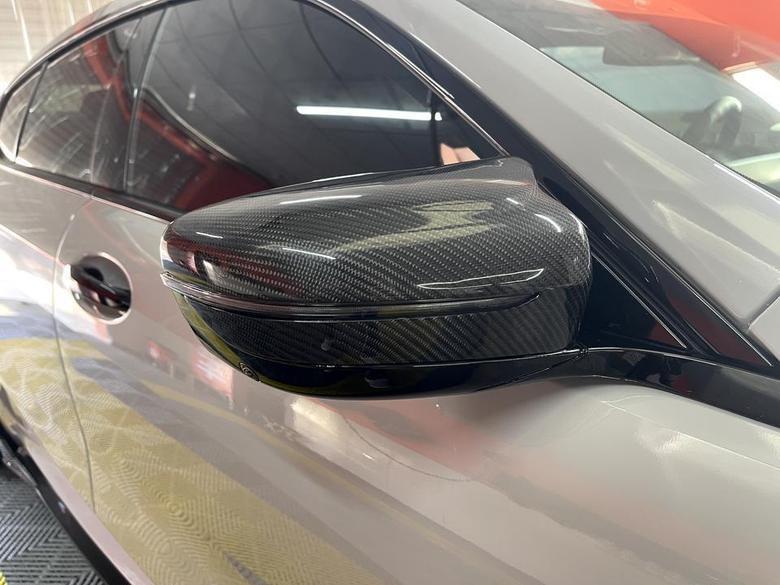 สีดำคาร์บอนไฟเบอร์6D เงาสุดๆ