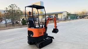 Mini-excavatrice chinoise neuve de 1,8 tonne, cabine ouverte, très compacte, avec moteur Kubota et certifications EPA/CE. - Product Image 3