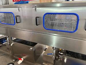 Équipement de traitement automatique de jus de fruits, ligne de production de remplissage, d'étiquetage et de mise en bouteille en plastique pour les usines de jus - Product Image 5