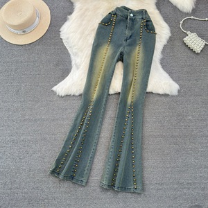 Conjunto de 2 Piezas de Moda para Mujer: Camiseta Interior de Mezclilla con Remaches Retro y Pantalones de Cintura Alta - Product Image 4