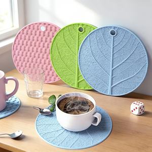 แผ่นรองหม้อซิลิโคนกันลื่น ทนความร้อน ดีไซน์ใหม่ แผ่นรองอเนกประสงค์ ป้องกันความร้อน - Product Image 2