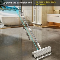 JOYBOS Brosse de nettoyage multifonctionnelle à long manche avec racleur, tige en acier inoxydable, manche en plastique, brosse en nylon pour garages et piscines