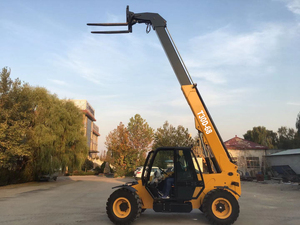 Manipulador Telescópico RUM T30D de 3000 kg con Certificación EPA y CE, Mástil de Tres Etapas, Capacidad Todoterreno, Neumáticos Neumáticos - Product Image 5