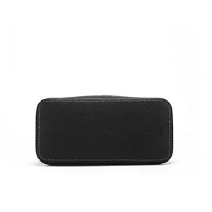 Bolso de mano de cuero PU de lujo de último diseñador 2024 para mujer, bolso de mano de gran capacidad para mujer para verano, invierno y otoño, portátil - Product Image 3