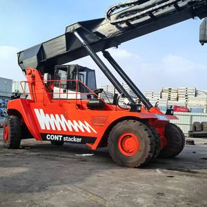 Équipement de manutention d'occasion, chariot élévateur à conteneurs Fantuzzi CS45KM de 45 tonnes, machine de manutention de conteneurs chargés avec 1 an de garantie - Product Image 3