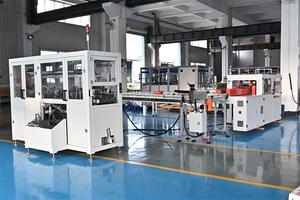 Équipement de production de lingettes humides à haut rendement, prix d'usine, machine d'emballage de lingettes humides, machine de scellage double face pour mouchoirs en papier - Product Image 2