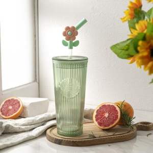 Vaso verde de 26oz con pajita de flores bonita para primavera y verano-Material plástico duradero - Product Image 3