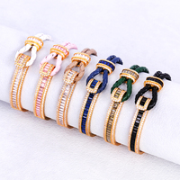 Bracelet exquis en cuir avec boucle en zircon, accessoire de mode pour femme, idéal pour les rendez-vous, les banquets et comme cadeau de Saint-Valentin