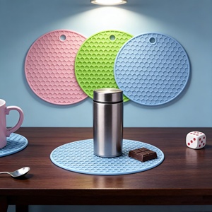 แผ่นรองหม้อซิลิโคนกันลื่น ทนความร้อน ดีไซน์ใหม่ แผ่นรองอเนกประสงค์ ป้องกันความร้อน - Product Image 3