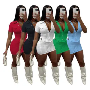 2023 yeni düğme kırpma üst kısa etek iki parçalı spor elbise yaz kadın düz renk 2 parça setleri