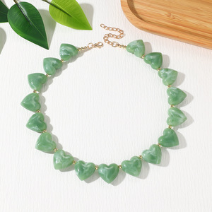 Collar con Colgante de Corazón Grande de Resina Estilo Boho para Mujer, Moda Exagerada, Regalo de San Valentín, Gargantilla Vintage para Suéter, Joyería <span class=keywords><strong>2026</strong></span> - Product Image 3