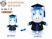 Boneka Kuda Wisuda Custom, Topi dan Jubah Wisuda, Boneka Maskot Kuda Biru Lucu, Isi Kapas PP, Bordir, OEM ODM, MOQ Rendah