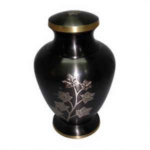 Urne en laiton noir de conception de fleur gravée Urne adulte pour cendres humaines fabriquée à la main en laiton-Convient au cimetière - Product Image 1