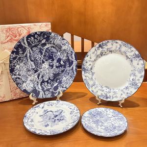 Assiette en céramique au design populaire, vaisselle en porcelaine, compatible micro-ondes et four, vente en gros à bon prix - Product Image 2